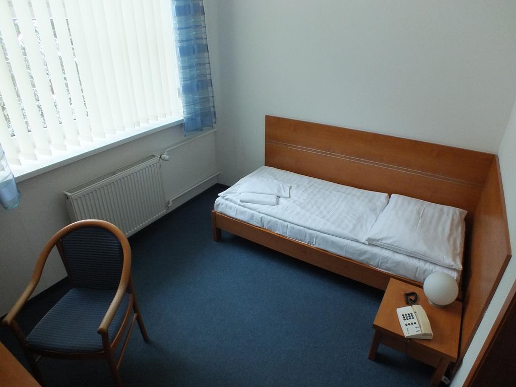 Hotel Skalka ราเอตสเก เตปลิตเซ ภายนอก รูปภาพ