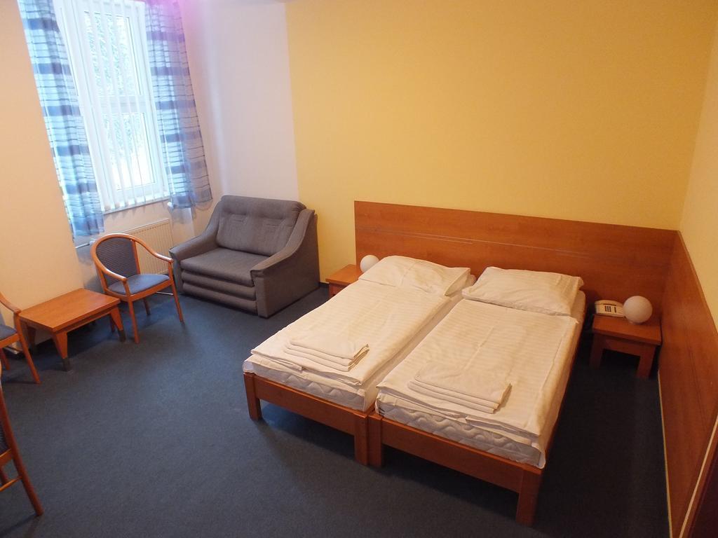 Hotel Skalka ราเอตสเก เตปลิตเซ ภายนอก รูปภาพ